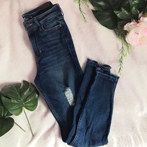 Hollister Super Skinny Jeans